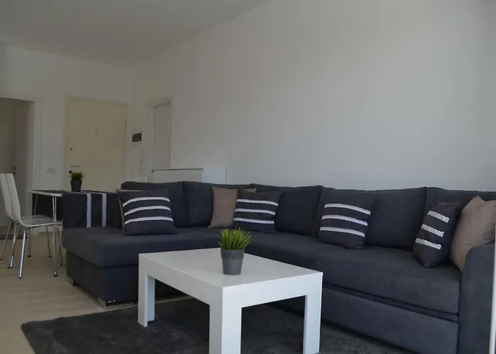 Adrian Appartamento Sarandë